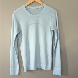 Lululemon Breeze Relaxed Long Sleeve Size 6 Light‎ Blue Swiftly LS